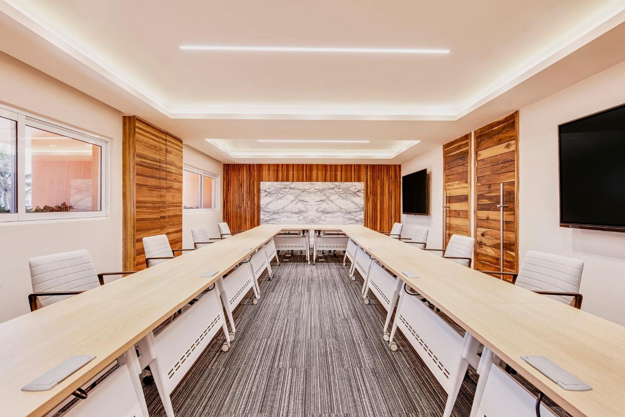 Grand Fiesta Americana Веракрус Екстер'єр фото A meeting room at the Westin Austin Downtown
