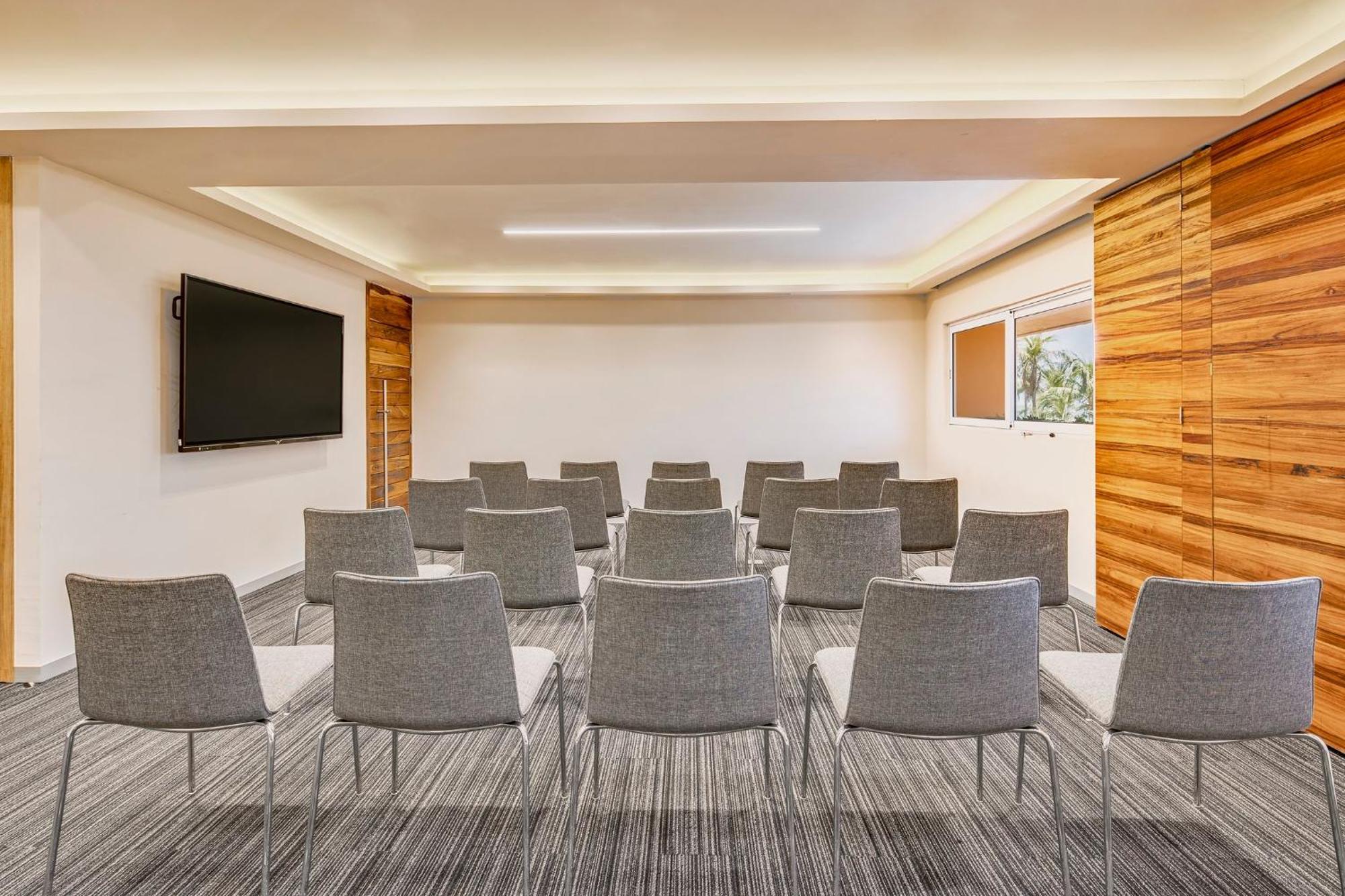 Grand Fiesta Americana Веракрус Екстер'єр фото Meeting room at the Westin Austin